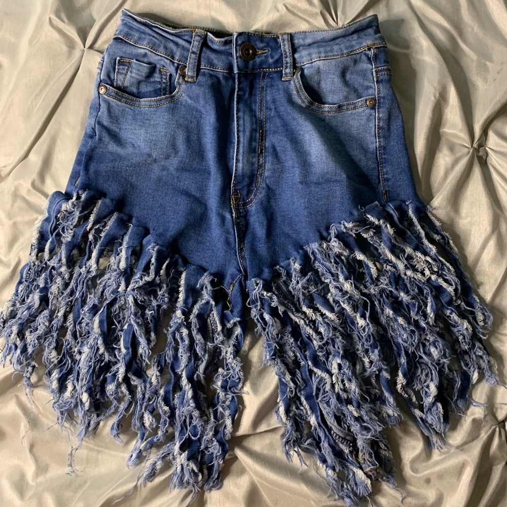 Fringe booty shorts
